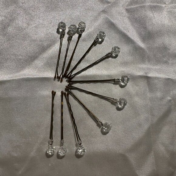 ✨ Elegant Set of 12 Swarovski Crystal Hair Pins ✨ - Picture 1 of 6